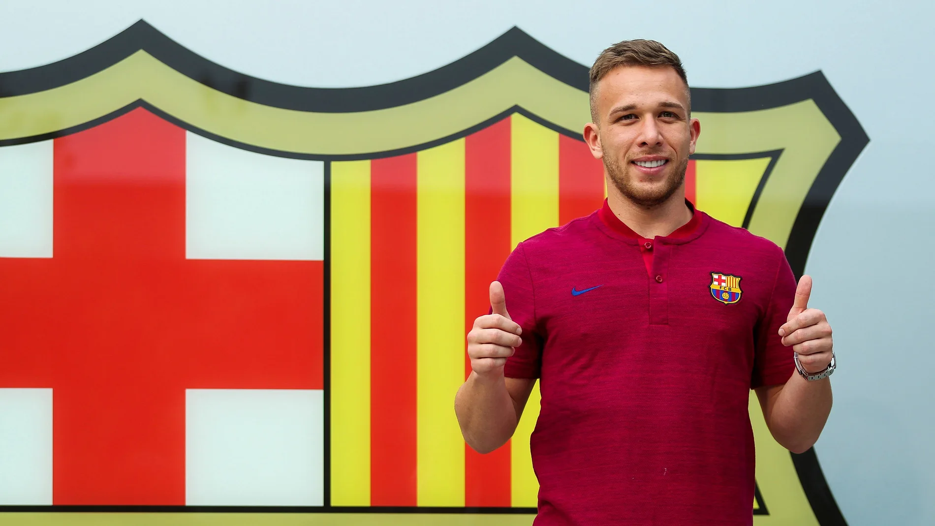 Arthur en su llegada a Barcelona Arthur en su llegada a Barcelona