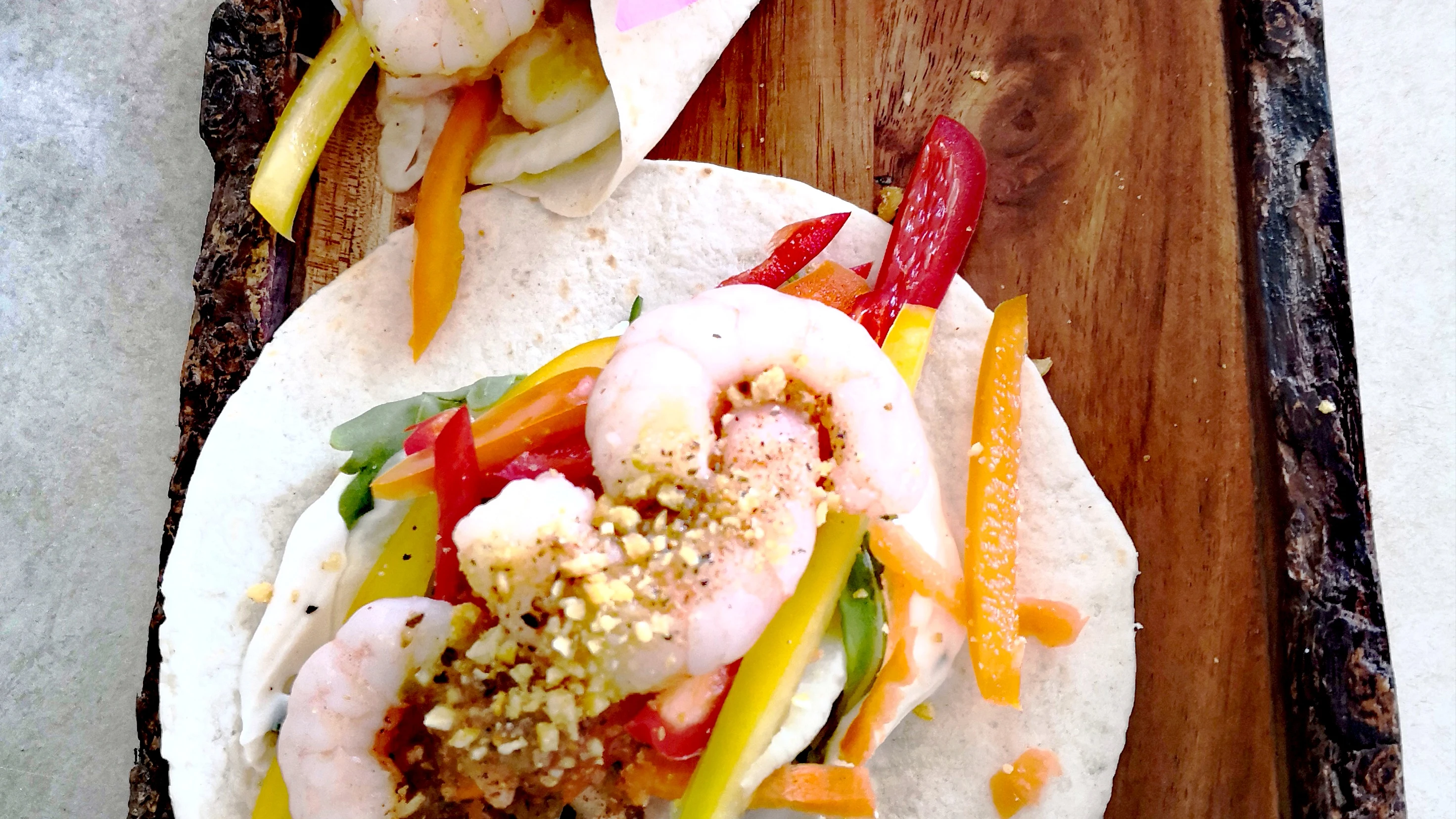 Tacos de verduras y gambas Tacos de verduras y gambas