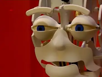 Interactuar con robots o plantas es posible gracias a la exposición "¡Robots! Los humanos y las máquinas" Interactuar con robots o plantas es posible gracias a la exposición "¡Robots! Los humanos y las máquinas"