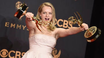 Elisabeth Moss en la pasada edición de los Emmy