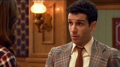 Ignacio es el único que puede ayudar a Charo