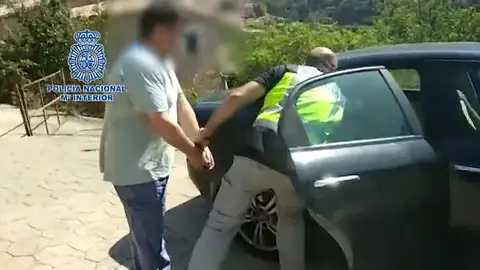 Detenido un autodenominado "chamán" por drogar a sus adeptas y abusar sexualmente de ellas Detenido un autodenominado "chamán" por drogar a sus adeptas y abusar sexualmente de ellas