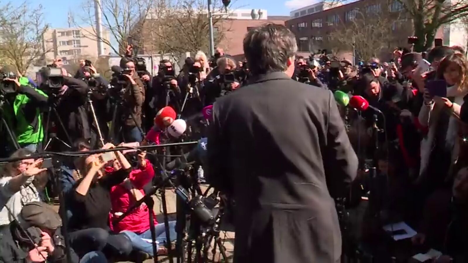 Puigdemont: huída y campaña por Europa