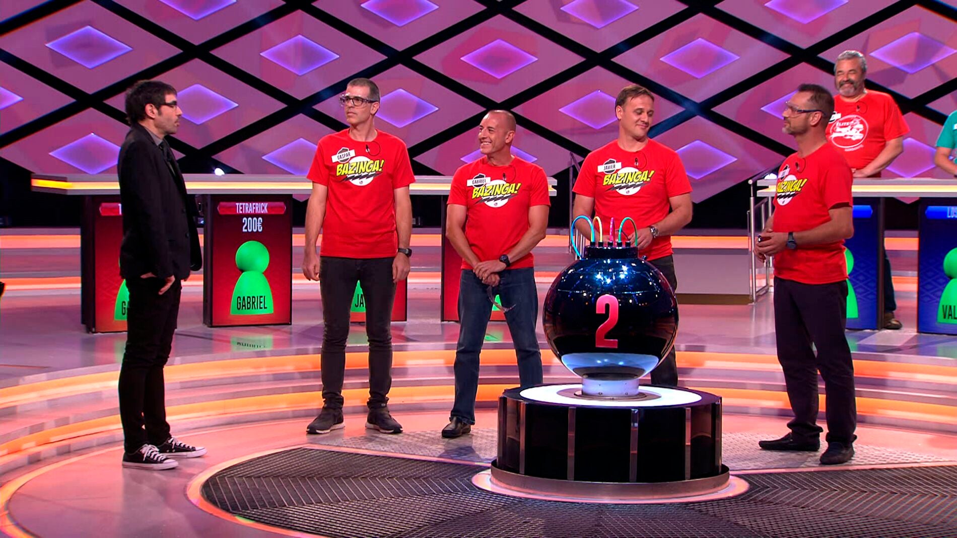 A uno de los concursantes de '&iexcl;Boom!' le sorprende ver a gente haciendo footing de madrugada