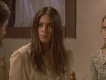 Elsa narra la espeluznante historia que vivió encerrada en el castillo Elsa narra la espeluznante historia que vivió encerrada en el castillo