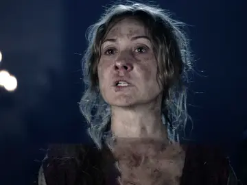 Francesca defiende a Arnau ante la Inquisición: "No conozco a ningún Arnau Estanyol" Francesca defiende a Arnau ante la Inquisición: "No conozco a ningún Arnau Estanyol"