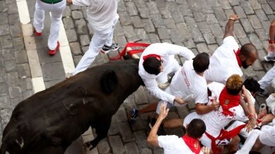 Séptimo encierro de San Fermín 2018: Los toros de Jandilla dejan la segunda cornada de los Sanfermines en una emocionante carrera 