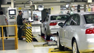 Imagen de una f&aacute;brica de coches en Catalu&ntilde;a