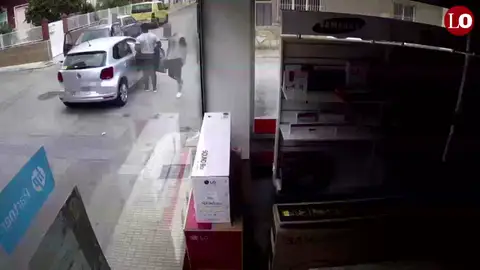 Detienen a una mujer por simular un accidentes de tráfico para cobrar las indemnizaciones Detienen a una mujer por simular un accidentes de tráfico para cobrar las indemnizaciones