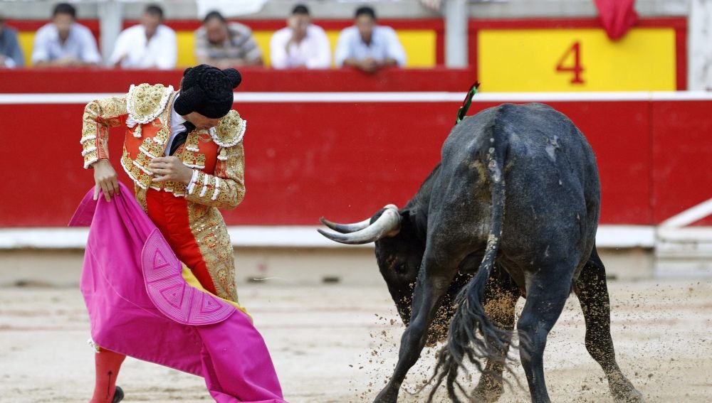 Rubén Pinar, en su faena en los Sanfermines