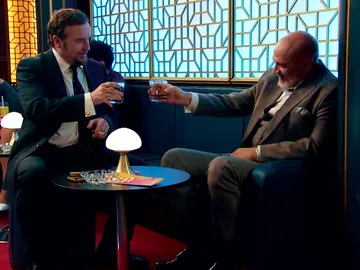 María echa del King's a Ortega y Tuñón María echa del King's a Ortega y Tuñón