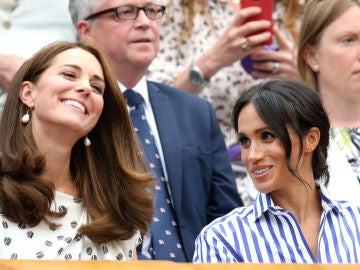 Kate Middleton y Meghan Markle en el torneo de Wimbledon en Londres