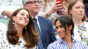 Kate Middleton y Meghan Markle en el torneo de Wimbledon en Londres