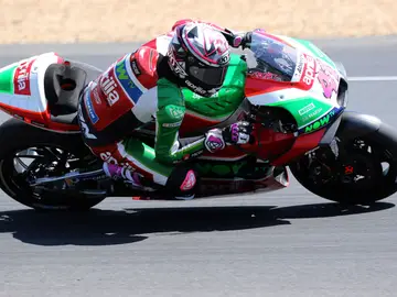 Fuerte caída de Alex Espargaró Fuerte caída de Alex Espargaró
