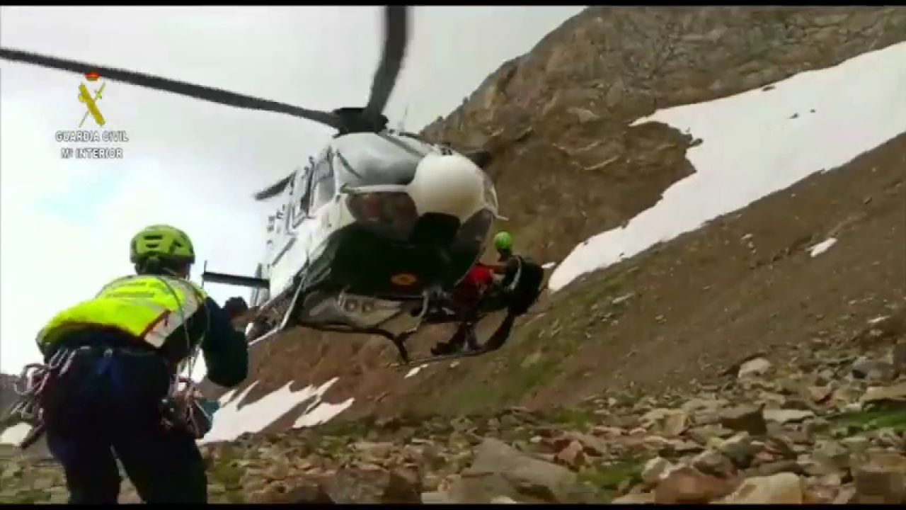 Muere un montañero de 63 años tras caer desde cien metros en los Pirineos