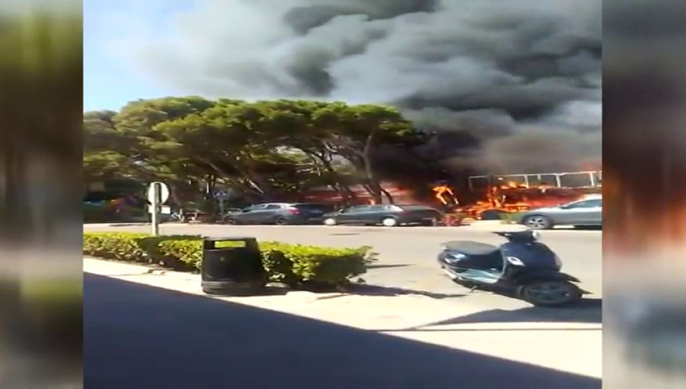 Un incendio destruye un restaurante en Mallorca 