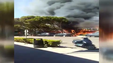 Un incendio destruye un restaurante en Mallorca Un incendio destruye un restaurante en Mallorca