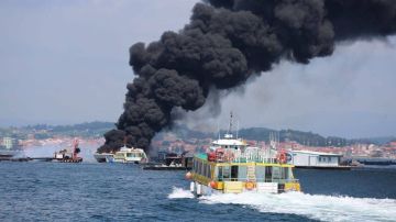 Incendio del barco en Pontevedra