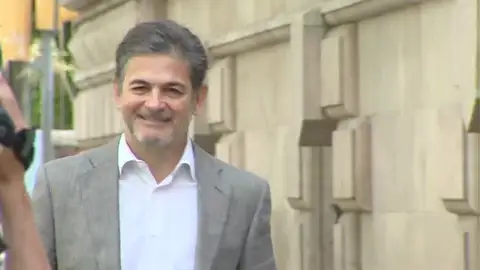 Oriol Pujol acepta una pena de dos años y medio de cárcel por el caso de las ITV Oriol Pujol acepta una pena de dos años y medio de cárcel por el caso de las ITV