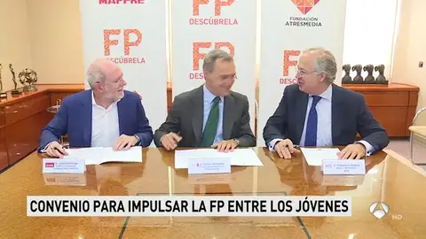 La Fundación ATRESMEDIA, Fundación MAPFRE y el IESE Business School firman un convenio de colaboración para impulsar la Formación Profesional entre los jóvenes La Fundación ATRESMEDIA, Fundación MAPFRE y el IESE Business School firman un convenio de colaboración para impulsar la Formación Profesional entre los jóvenes