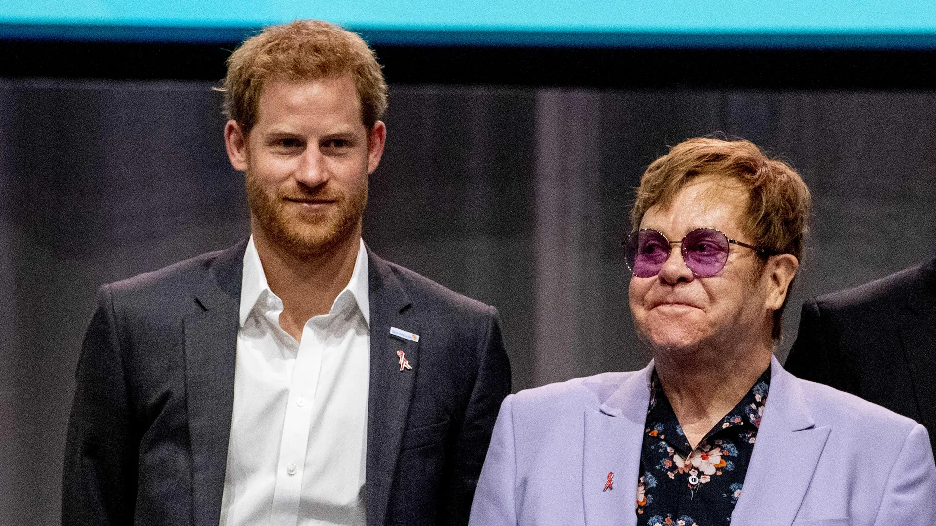 El príncipe británico Enrique y el cantante británico Elton John durante un acto sobre el sida en Ámsterdam El príncipe británico Enrique y el cantante británico Elton John durante un acto sobre el sida en Ámsterdam