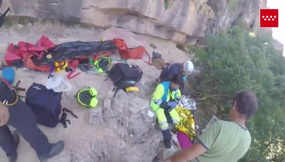 Complicado rescate de una escaladora en el monte de Patones en Madrid