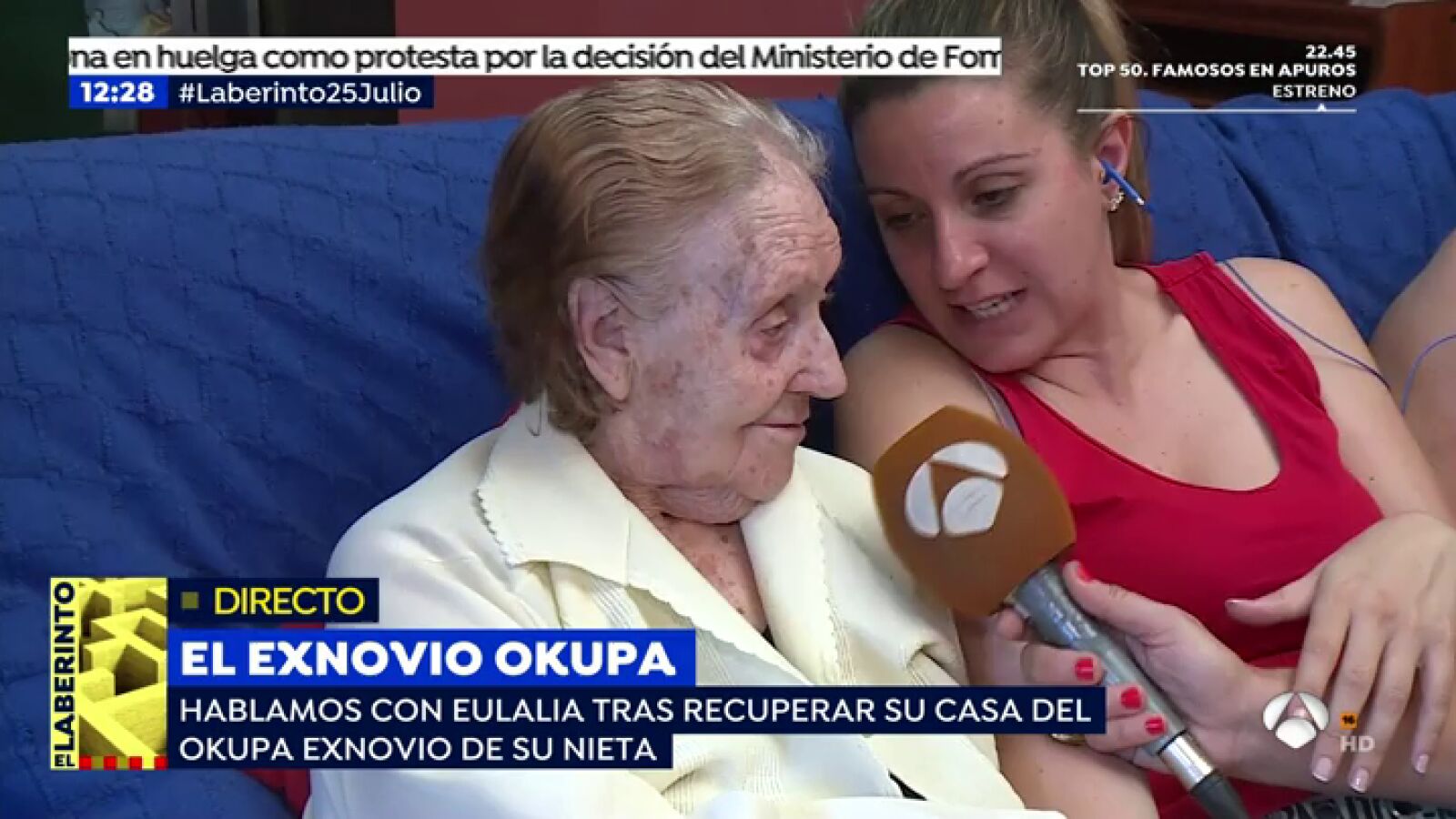 Eulalia, la anciana de 98 años, recupera su casa: el okupa dejó las llaves de la vivienda tras la intervención de la empresa 'Desokupa'