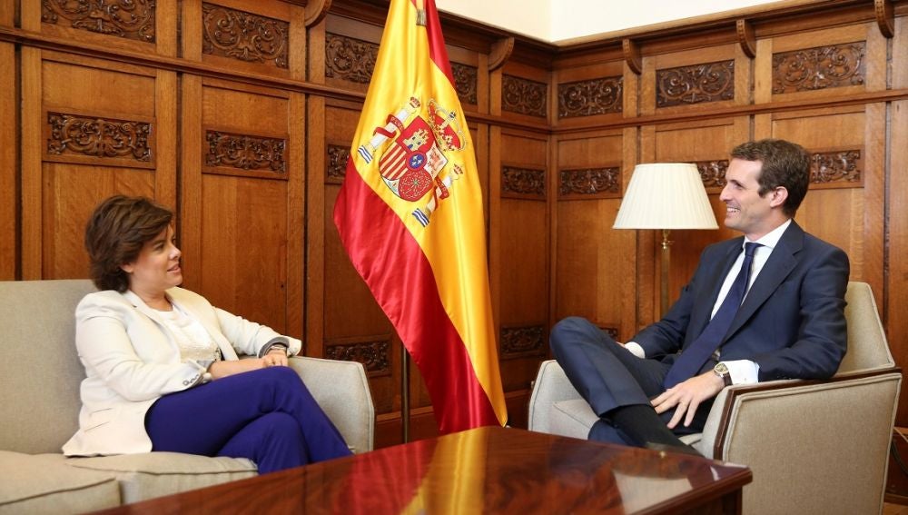 Reunión de Soraya Sáenz de Santamaría y Pablo Casado