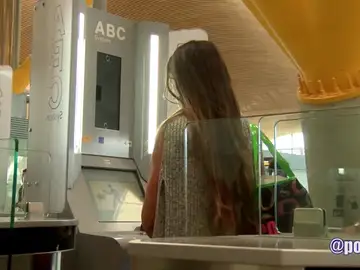 Los aeropuertos españoles cuentan ya con más de 450 cabinas de control automático de pasaportes Los aeropuertos españoles cuentan ya con más de 450 cabinas de control automático de pasaportes