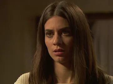 Elsa desvela a Isaac la gran noticia del embarazo de Antolina Elsa desvela a Isaac la gran noticia del embarazo de Antolina