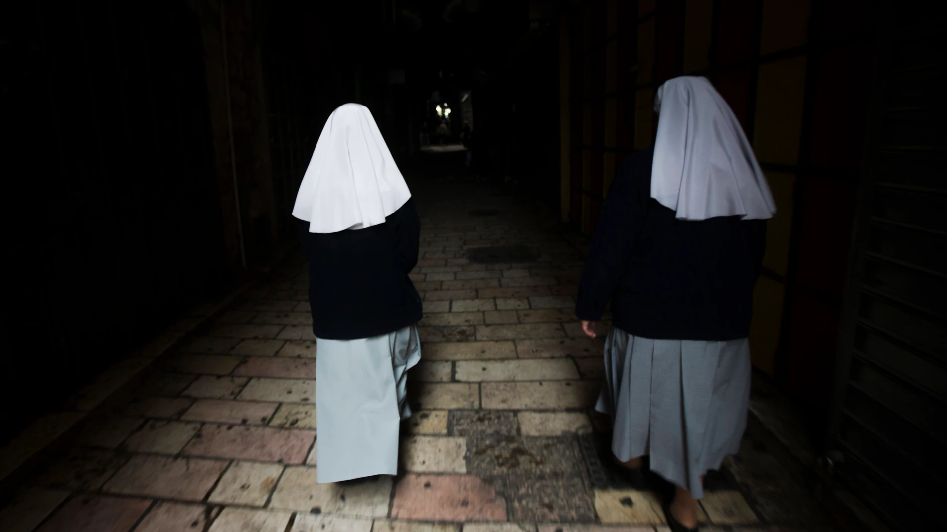 Dos monjas Dos monjas