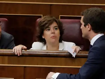 Noticias de la Mañana (26-07-18) Santamaría rompe las negociaciones con Casado, que sólo le ofrece dos puestos Noticias de la Mañana (26-07-18) Santamaría rompe las negociaciones con Casado, que sólo le ofrece dos puestos
