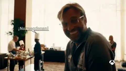 El show de Jurgen Klopp con unos niños: "¿Del Barcelona? Por eso no reaccionaban al verme..." El show de Jurgen Klopp con unos niños: "¿Del Barcelona? Por eso no reaccionaban al verme..."