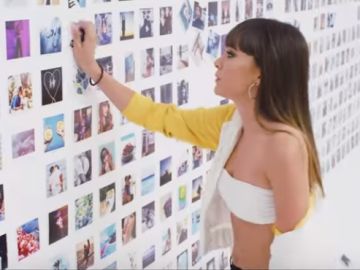 Aitana en el videoclip de 'Teléfono', su primer single en solitario