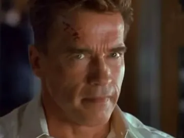 Arnold Schwarzenegger en 'Daño Colateral' Arnold Schwarzenegger en 'Daño Colateral'