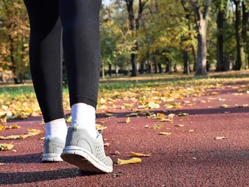 Trucos para quemar más calorías mientras caminas Trucos para quemar más calorías mientras caminas