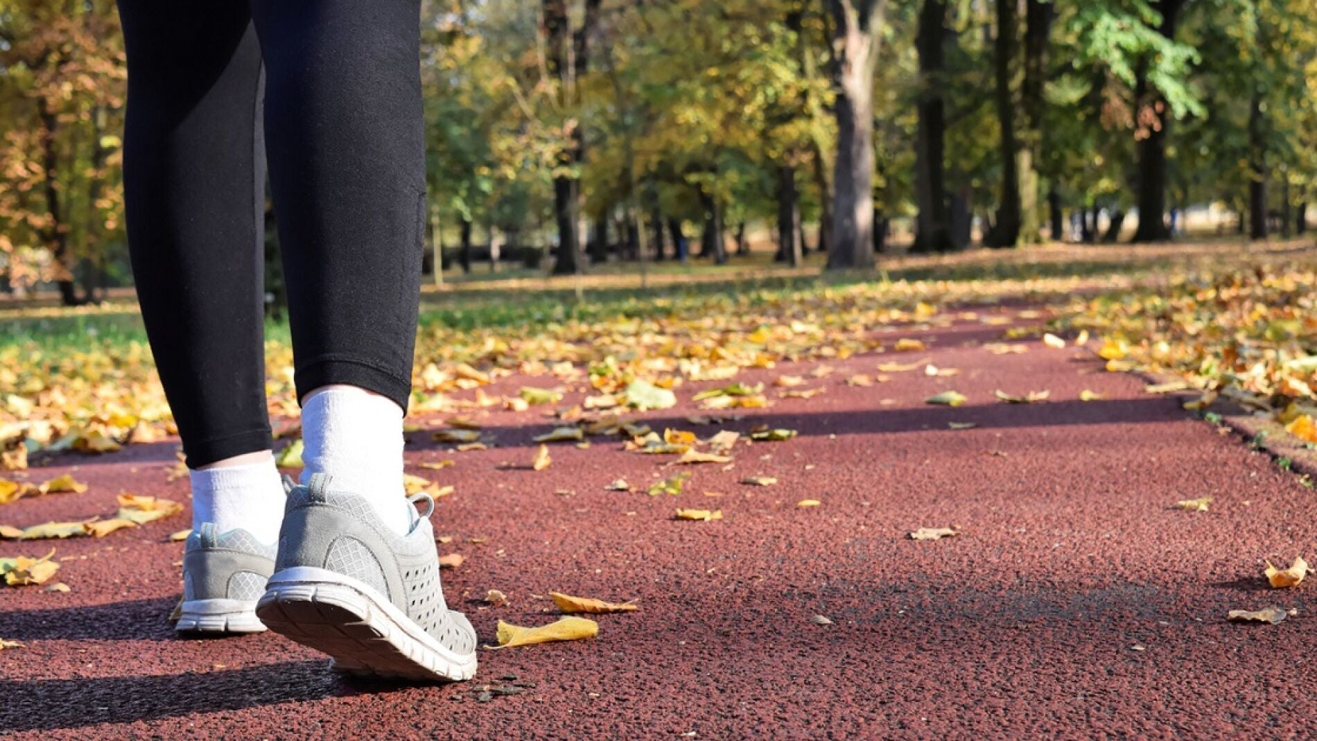 Trucos para quemar más calorías mientras caminas