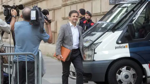 El exdirigente de CDC Oriol Pujol, a su llegada el pasado martes a la Audiencia de Barcelona. El exdirigente de CDC Oriol Pujol, a su llegada el pasado martes a la Audiencia de Barcelona.