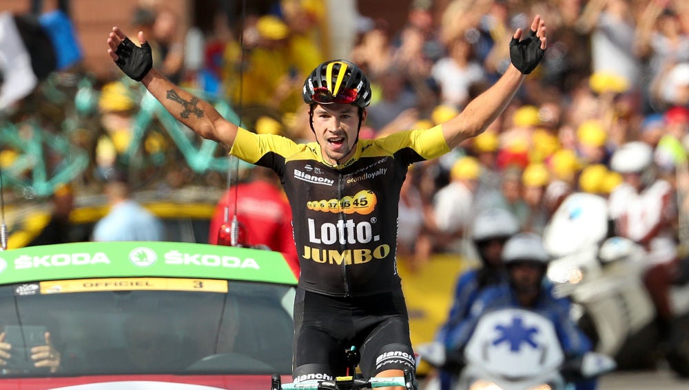 Roglic celebra su triunfo en el Tour