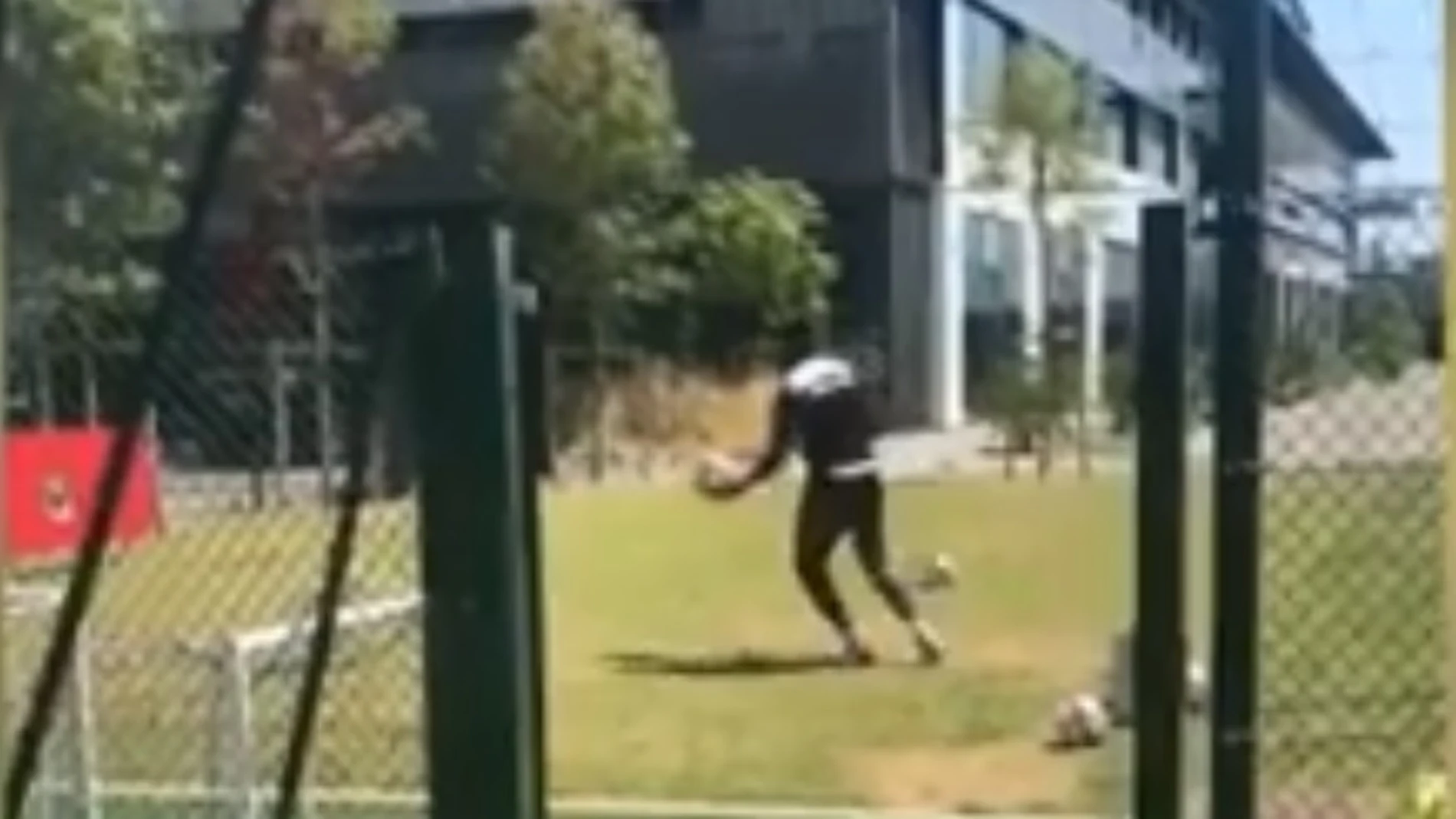 Balotelli reta a Marcelo Balotelli reta a Marcelo