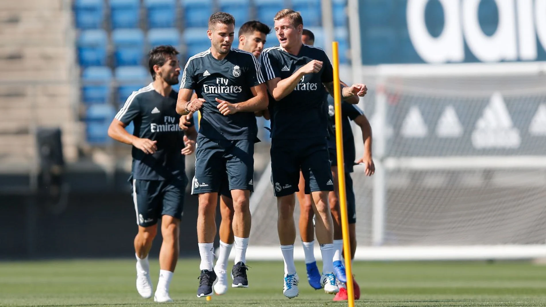 Kroos, Nacho y Asensio se entrenan con el Real Madrid Kroos, Nacho y Asensio se entrenan con el Real Madrid