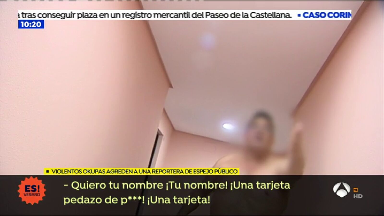Unos okupas agreden a una reportera de Espejo Público: 