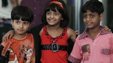 La trágica historia de la vida de los protagonistas de 'Slumdog Millionaire' que te romperá el corazón