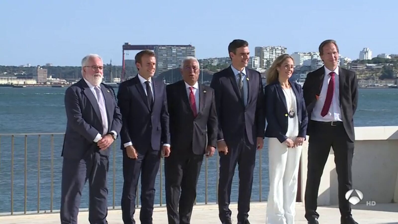 Sánchez, decepcionado tras perder la votación del techo de gasto: acusa a la oposición de intentar desgastarle 