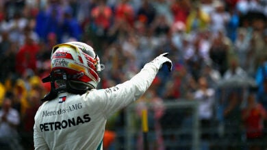 Lewis Hamilton logra una pole pasada por agua en Hungría con Carlos Sainz quinto y Fernando Alonso undécimo