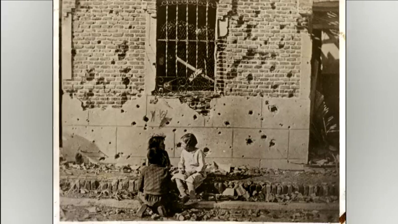 Recuperan la única copia de una fotografía de Robert Capa en la Guerra Civil