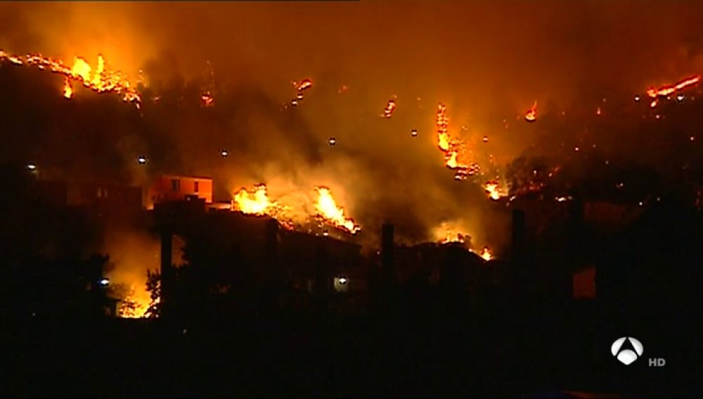 Se eleva a tres personas el número de muertos por los incendios en California