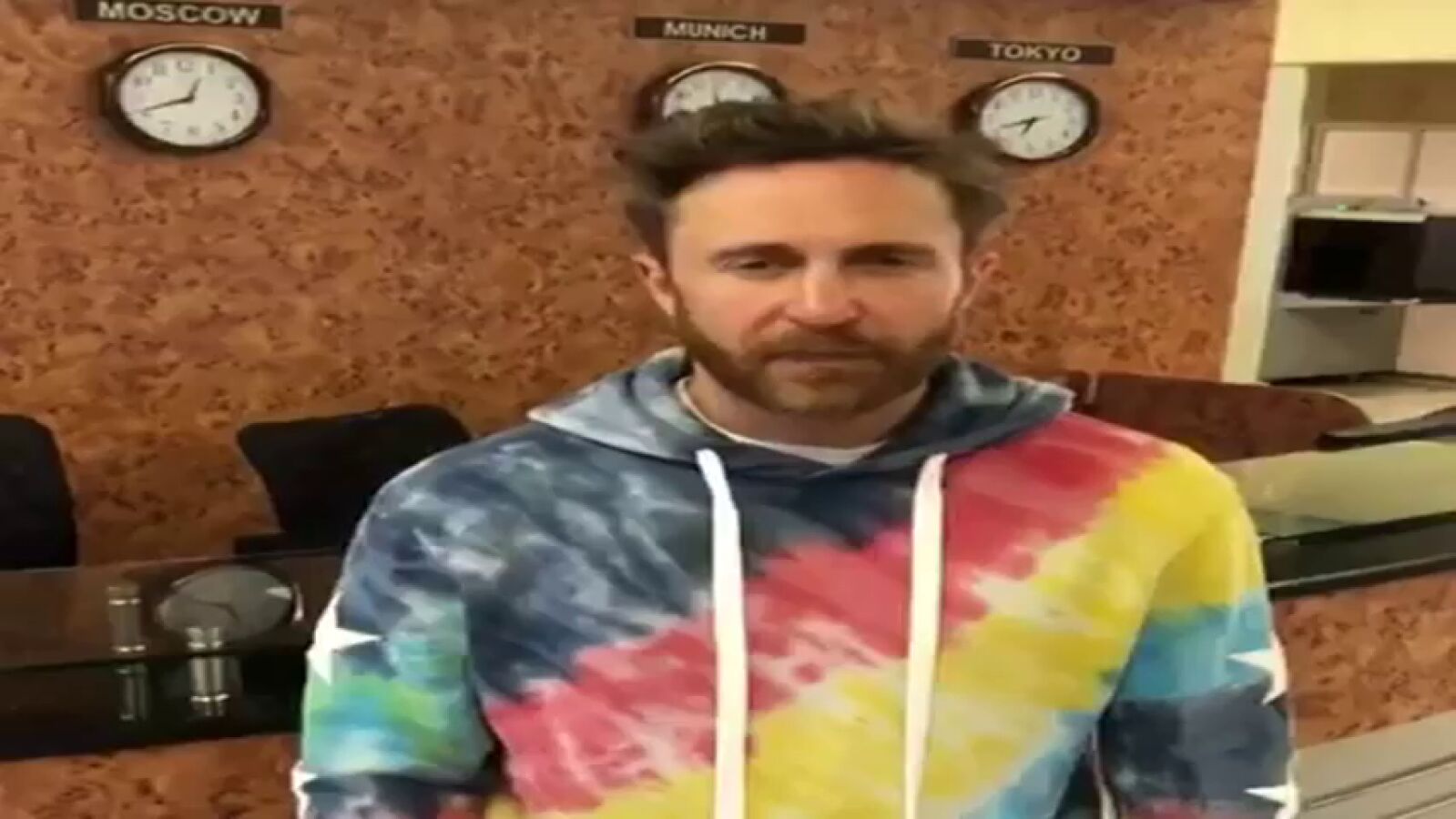 David Guetta pide disculpas en un vídeo tras cancelar su concierto en Santander