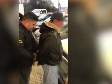 Padre detenido por abusar de sus dos hijas Padre detenido por abusar de sus dos hijas