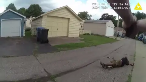 Dos policías estadounidenses matan a tiros a un ciudadano afroamericano Dos policías estadounidenses matan a tiros a un ciudadano afroamericano
